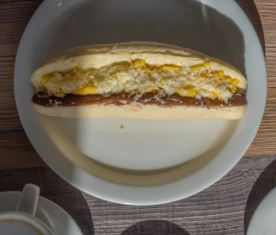 Hot dog estilo francés